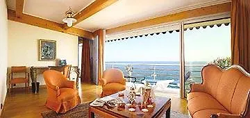 Restaurant Les Roches 르 라방두